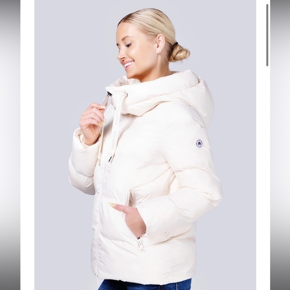 Eleven Elf’s- Ivory Ivy Short Vegan Down Puffer Hooded Zip Up Jacket - Picture 3 of 10